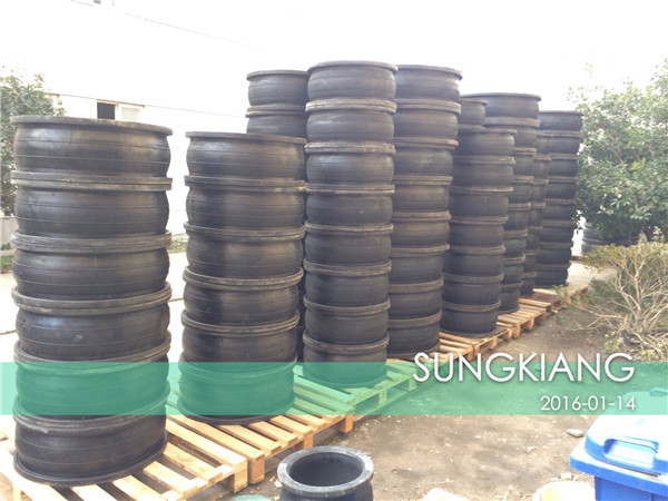 Shanghai Songjiang Group Custom-Designed DN1000 Flange Rubber Expansion Joint Ready for Shipment