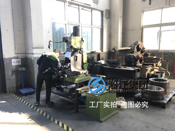 Workshop Insights: Metal Hose Flange Lathe Processing Site