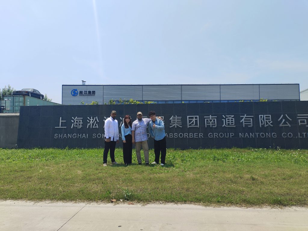 The Dubai Client Visited Our Factory and Reached a Cooperation Agreement